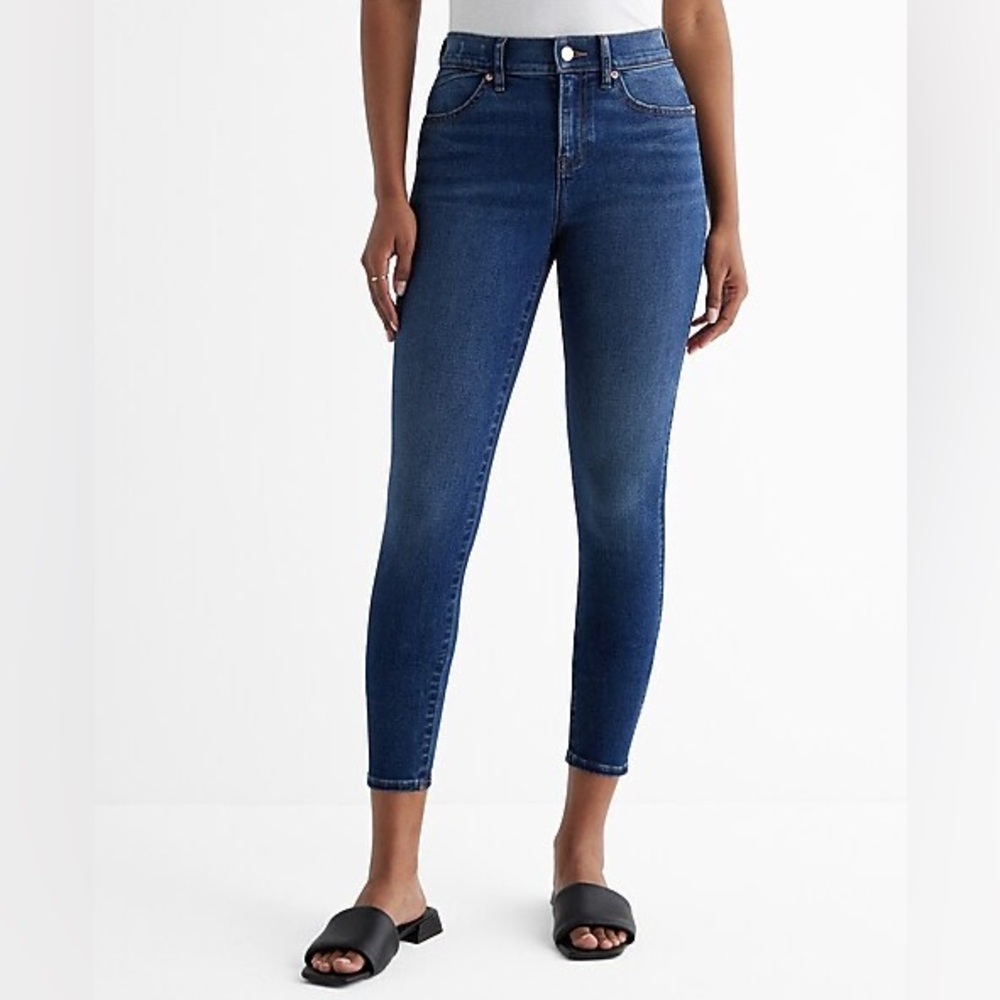 Express Women’s Mid Rise Dark Wash Cropped Skinny Jeans